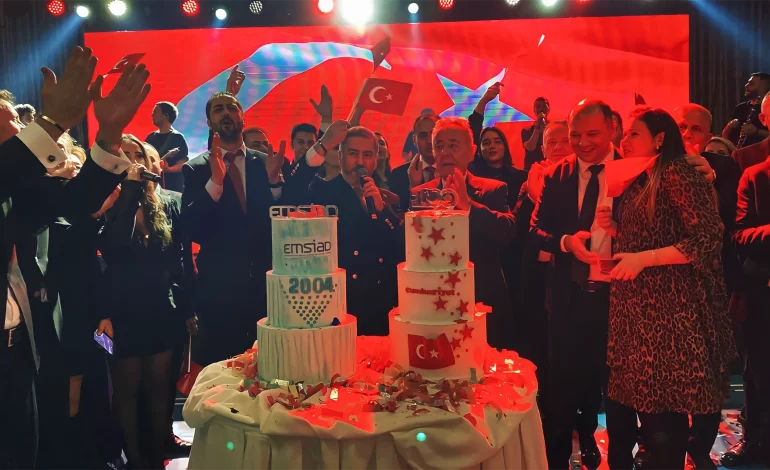 EMSIAD, Cumhuriyetin 100. Yılını Hande Ünsal İle Coşkuyla Kutladı